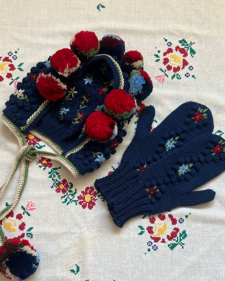 Deep Blue Ethnic Mittens