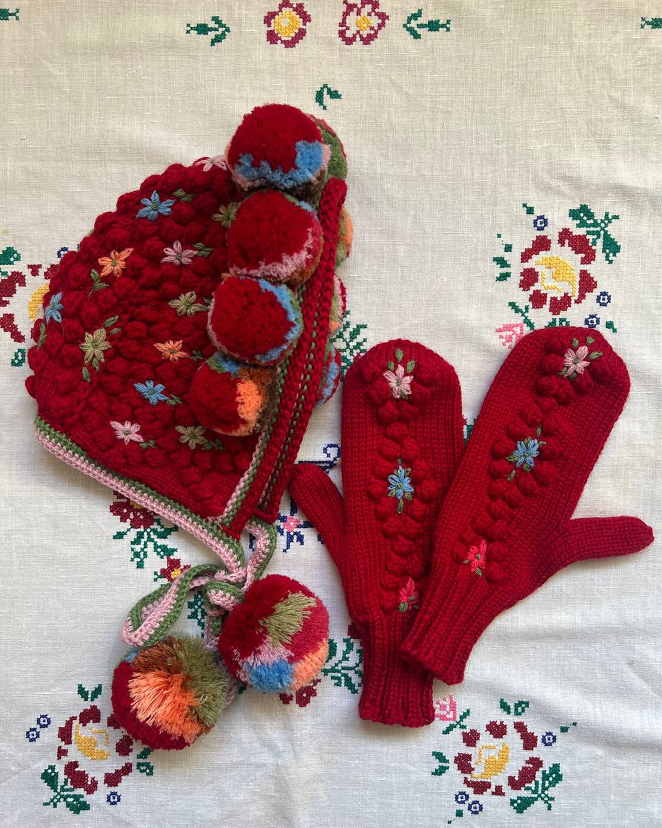 Red Ethnic Bonnet