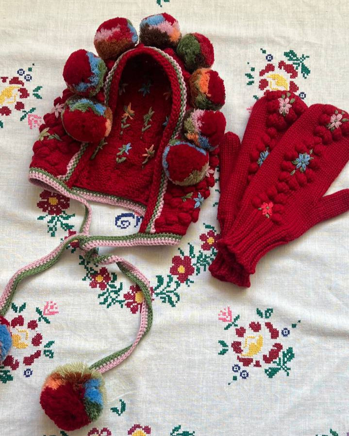 Red Ethnic Bonnet