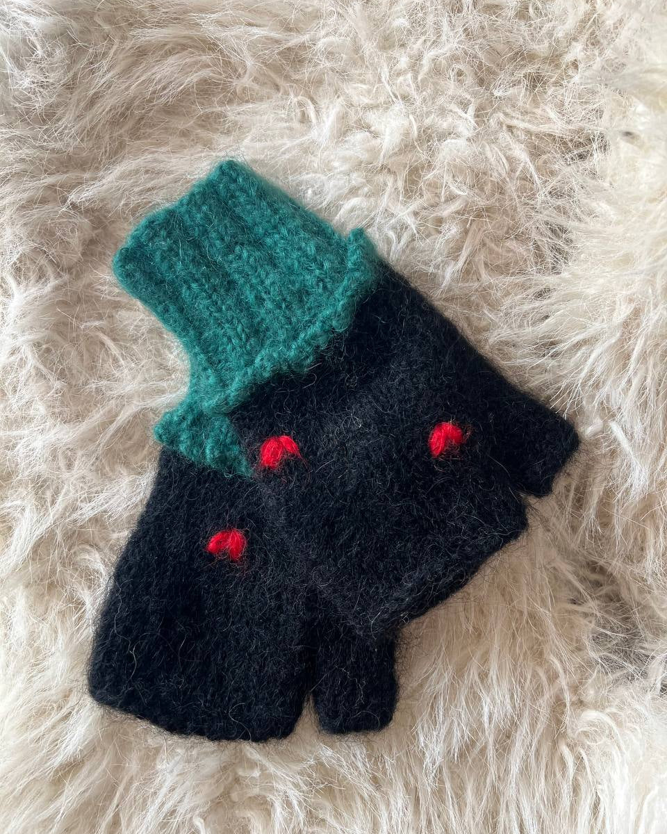 Black&Green Wool Mittens Without Fingers With Hearts For Girls