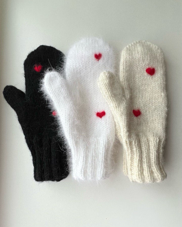 Black Wool Mittens With Hearts