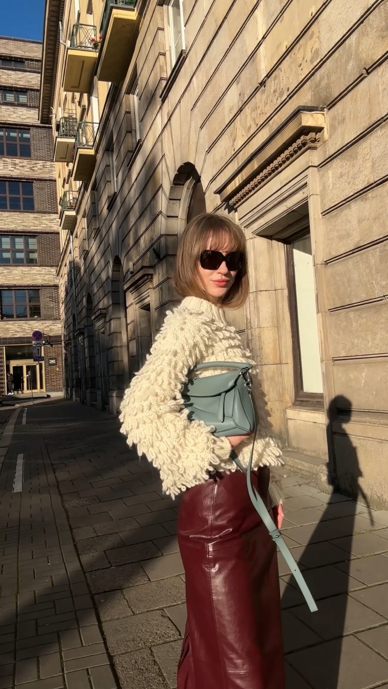 Кудлатий Светр в Молочному Білому Кольорі