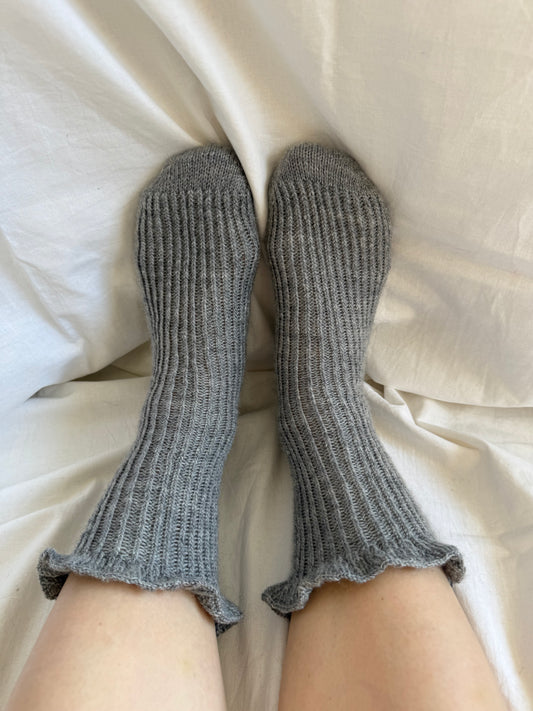 Gray Wool Socks with Ruffle