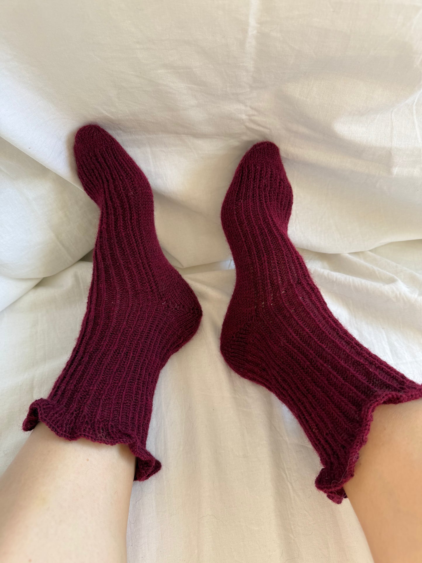 Wine Red Wool Socks with Ruffle